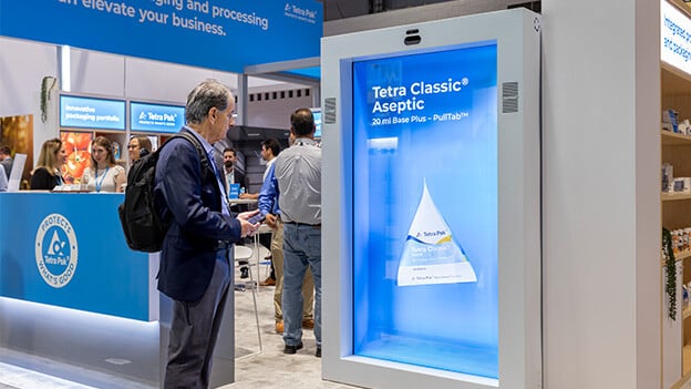 Tetra Pak trade show booth featuring captivating 3D hologram